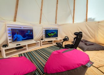 Tipi šotor za najstnike
