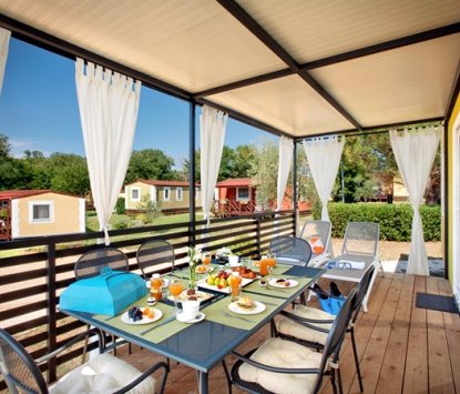 Mobilhaus Kroatien Aminess Maravea Camping Resort Mediterranean Family 6+2