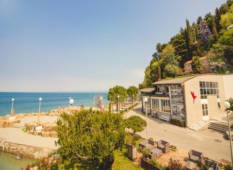 Mobilne hiške Slovenija Barbara Beach Hotel & Spa