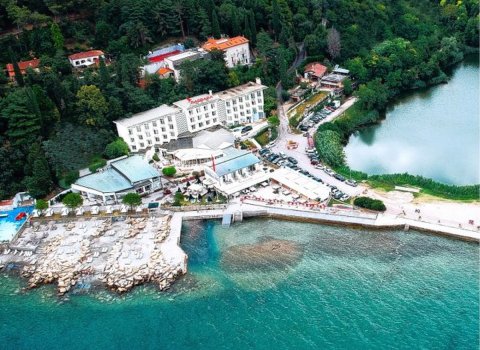 Mobilne hiške Slovenija Barbara Beach Hotel & Spa